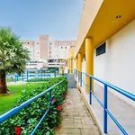A&n Pool Near